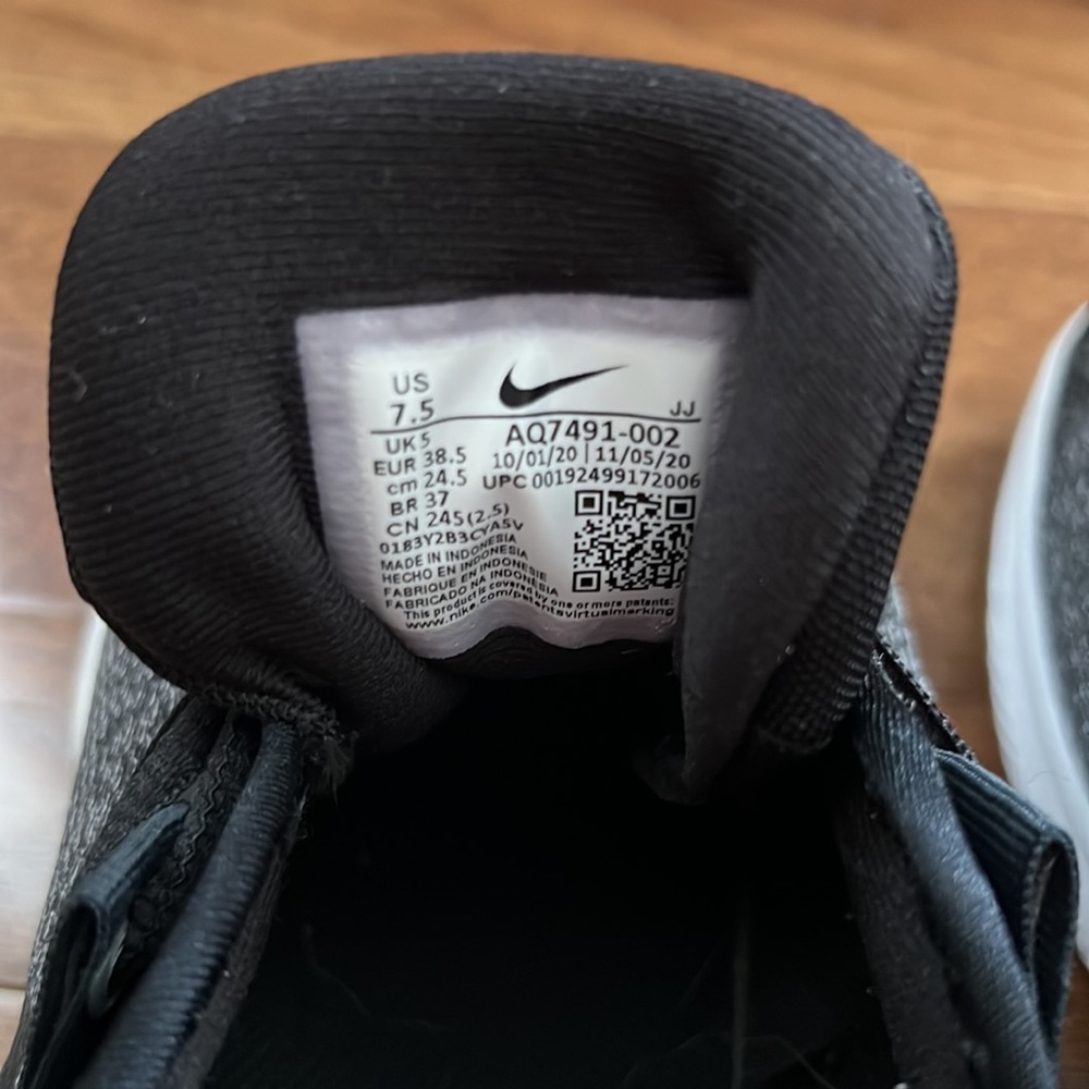 Women’s Nike Flex TR9 Black & White Size 7.5 - Picture 7 of 8